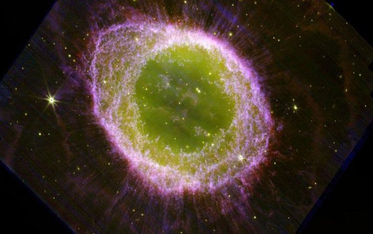 تصاویر خیره‌کننده تلسکوپ جیمز وب از لحظه مرگ یک ستاره