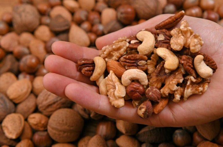 محققان: مصرف روزانه یک مشت آجیل میتواند ریسک ابتلا به افسردگی را تا 17 درصد کاهش دهد