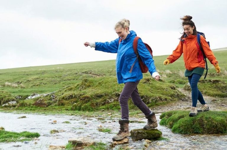 پژوهش جدید: روزی 4000 قدم پیادهروی میتواند خطر مرگ را کاهش دهد