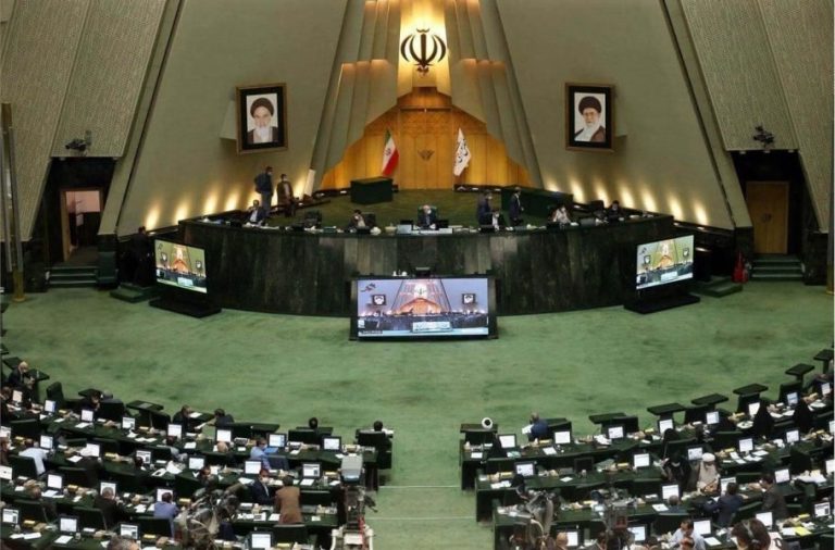 کمیسیون صنایع مجلس: صفحه پیوندها و دلیل فیلترینگ سایت‌های فیلترشده نمایش داده شود