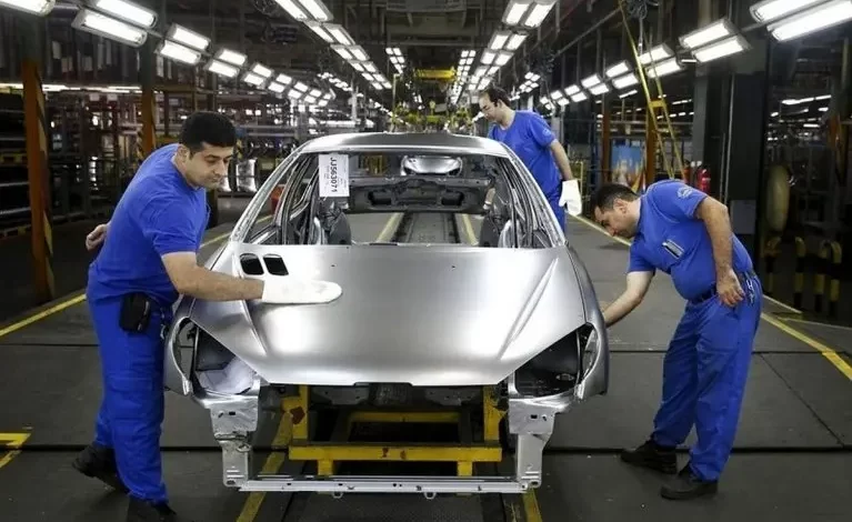 بدنه خودروهای ایرانی از ورق‌های فولادی استاندارد ساخته شده است؟