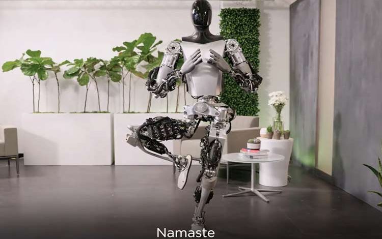 ربات تسلا یوگا می‌کند + ویدئو