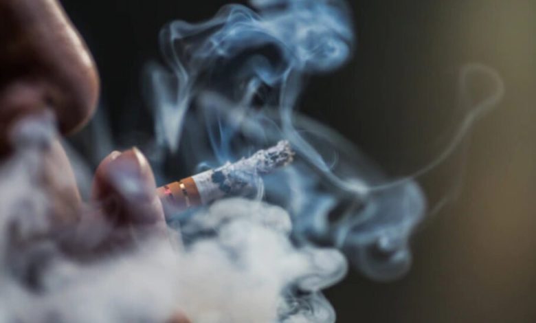 محققان از وجود ارتباط میان کشیدن سیگار و ویپ در جوانان و بروز مشکلات چشمی خبر می‌دهند