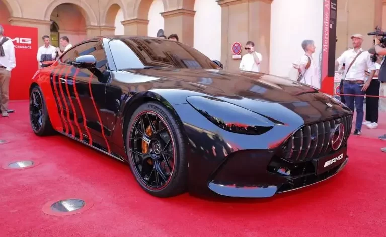 معرفی مرسدس AMG GT کانسپت، پیش‌نمایش نسخه هیبرید ۸۰۰ اسب بخار