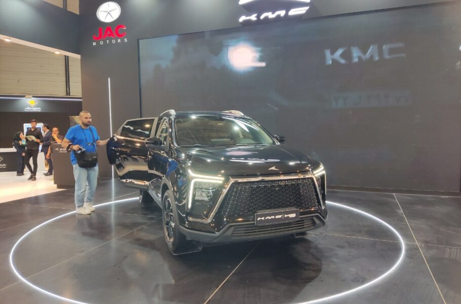 نگاهی به KMC X5‌ در نمایشگاه خودروی مشهد؛ راه جک S5‌ ادامه دارد