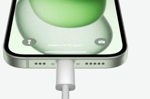 پورت USB-C آیفون 15 می‌تواند اپل واچ و ایرپاد را شارژ کند