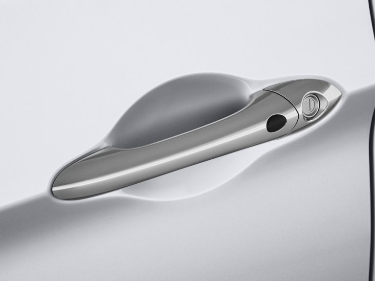 ۵ کاربرد دستگیره خودرو که پیش از این نمی‌دانستید