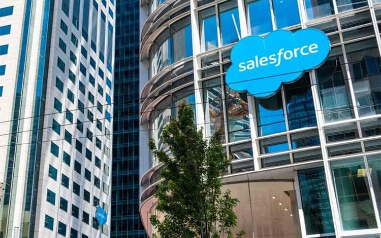 Salesforce: مدیران IT برای یکپارچه‌سازی هوش مصنوعی مولد تلاش می‌کنند