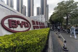 نگاهی به پیشرفت‌های BYD؛ از تولید باتری موبایل تا پشت سر گذاشتن تسلا