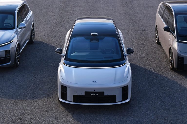 لی اتو i8 جدید؛ شاسی‌بلند برقی چینی با طراحی آینده‌نگرانه