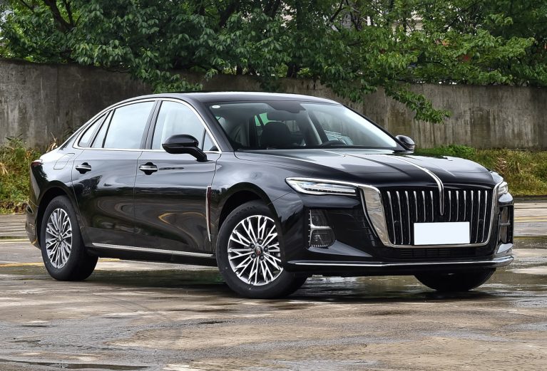 مقایسه و بررسی هونگچی H5 بنزینی و هیبریدی