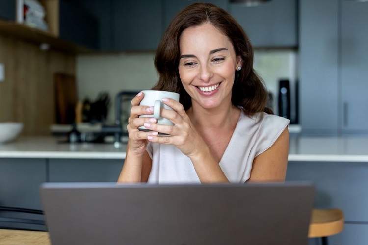 چگونه لحن محترمانه بر پاسخ‌های ChatGPT تأثیر می‌گذارد؟