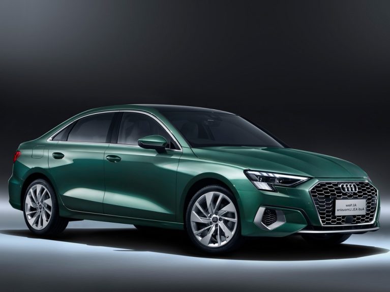 آئودی A3 سدان و هاچبک در ایران؛ مشخصات و قیمت وارداتی نادین خودرو