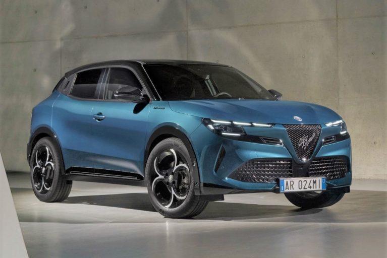 آلفارومئو جونیور برقی؛ مشخصات و قیمت وارداتی ژوبین خودرو