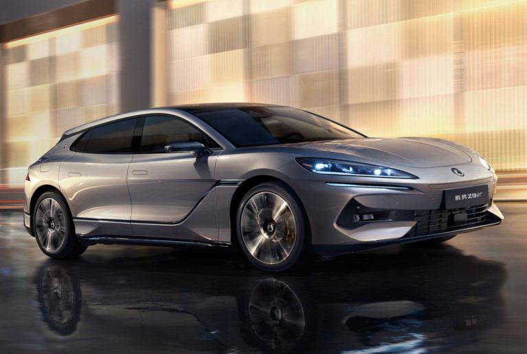 دنزا ادعا می‌کند ۱۰ برابر بهتر از رقبای آلمانی است!