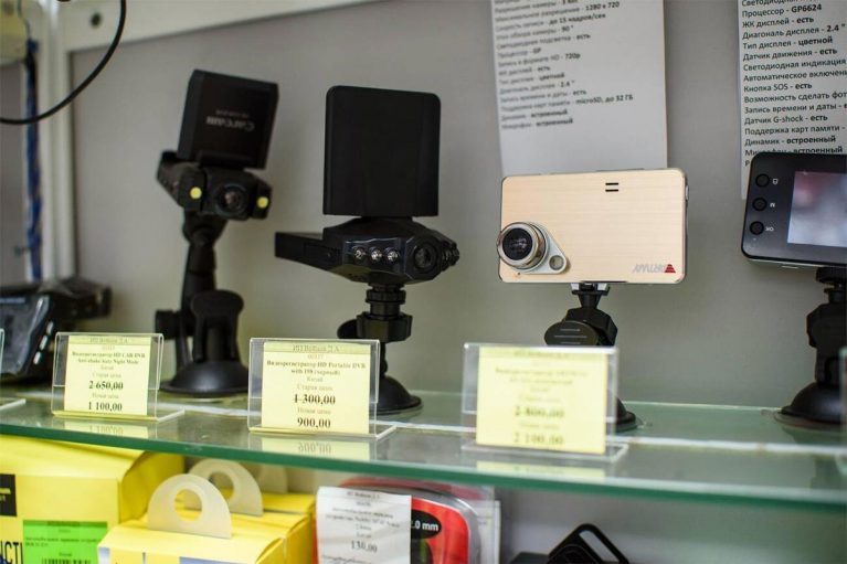 دوربین ثبت وقایع خودرو چی بخرم