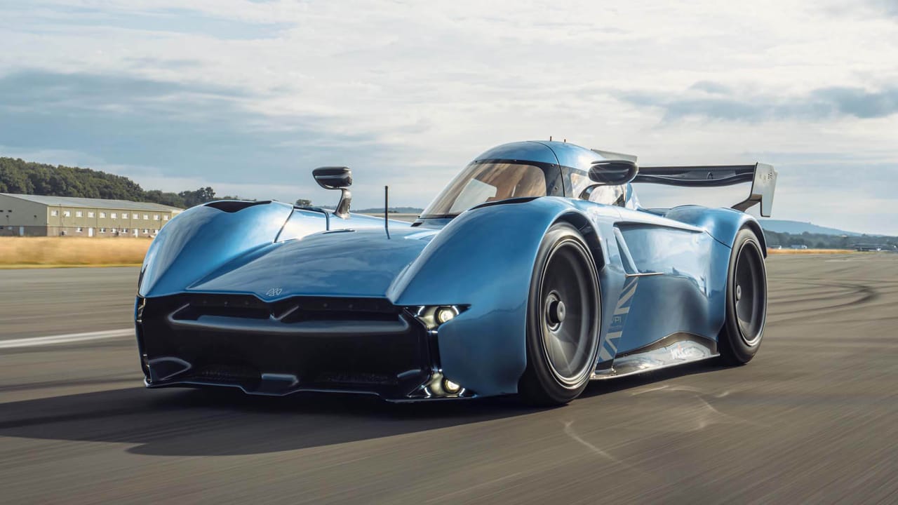 McMurtry Spéirling review: baby Batmobile is the fastest thing we've ever driven Reviews 2025 | Top Gear