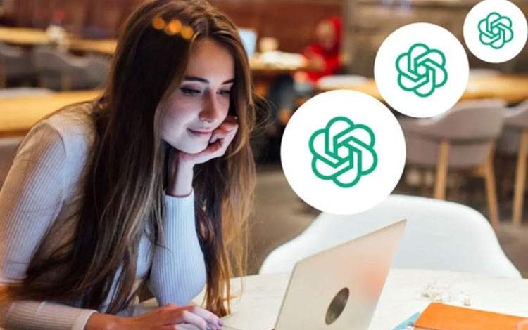 چتجیپیتی برای کاربران چاپلوسی میکند!