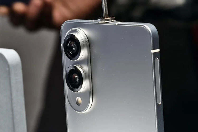 سامسونگ با S25 Edge باریک‌ترین گوشی اپل را شکست داد!