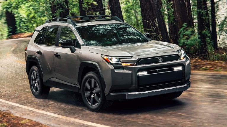 معرفی نسل جدید تویوتا راو فور / Rav4 با طراحی مدرن و فناوری هیبرید