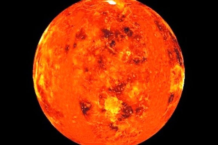 چیزی ناشناخته و مرموز زیر سطح سیاره زهره در حال حرکت است