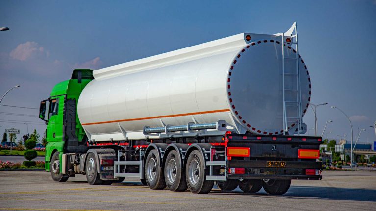تریلر چیست؟ معرفی انواع تریلر و کاربردهای آنها در حملونقل