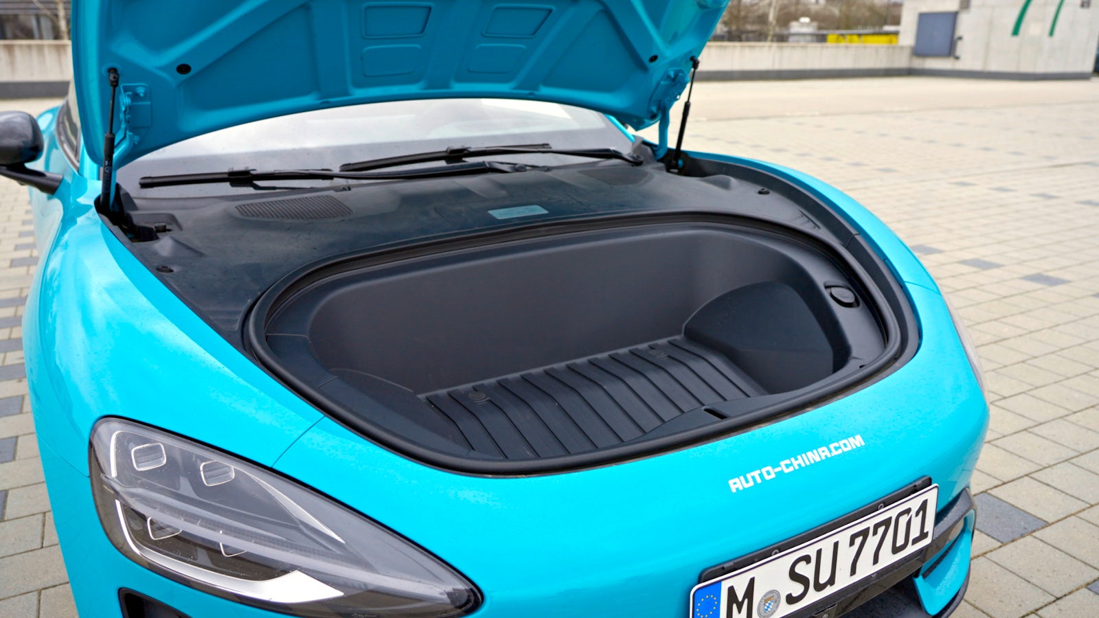 Forget Tesla - Why the Xiaomi SU7 Could Be Your Next Electric Car | Carwow