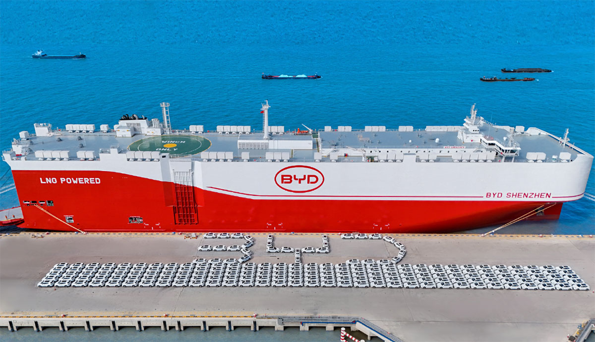BYD Shenzhen car carrier kicks off maiden ocean voyage with over 7,000 cars bound for Brazil - CnEVPost