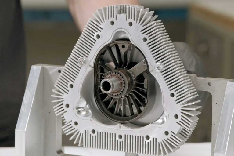 پیشرانه وانکل جدید X-Engine با سوخت‌های مختلف کار می‌کند، از بنزین تا هیدروژن