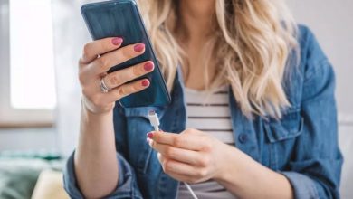 آموزش: ۳ اشتباه خطرناک در شارژ گوشی که عمر باتری را کم می‌کند!