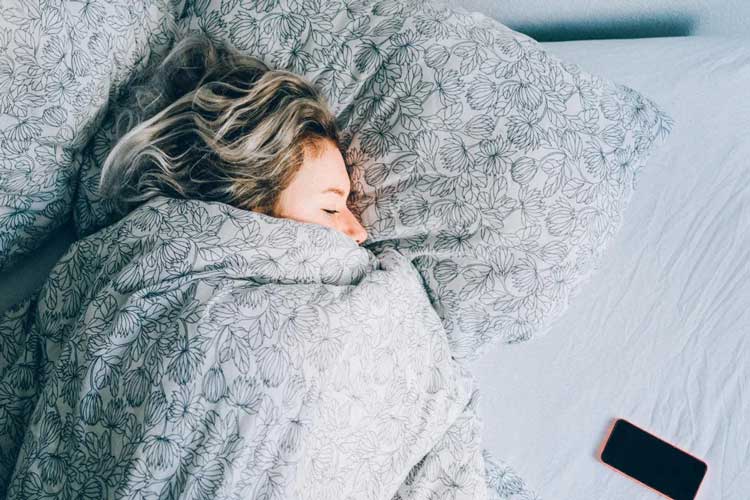 چرا می‌خوابیم؟