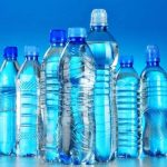 آب بطری و ریزپلاستیک‌ها: هشداری جدی برای سلامت کلیه‌ها