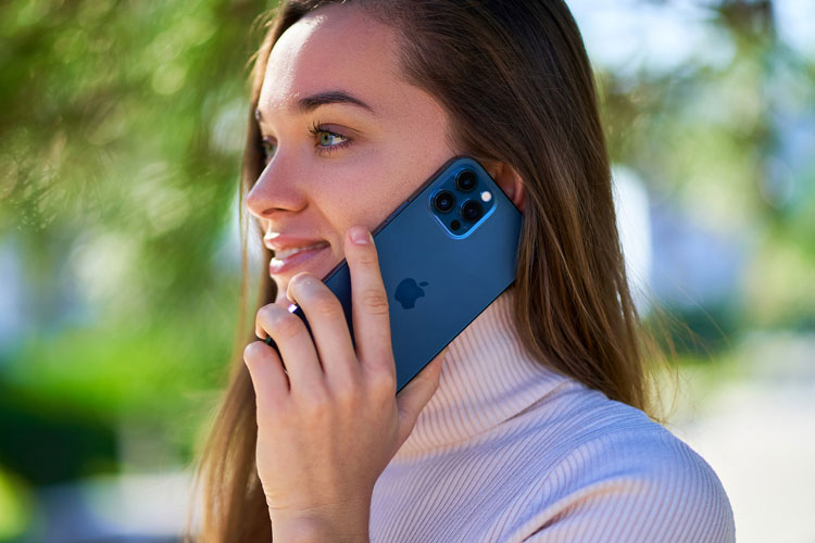 آیا آیفون تشعشعات مضر منتشر می‌کند؟ واقعیت‌های علمی در مورد RF گوشی