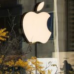 آیفون تاشو بدون خط تا؛ آینده گوشی‌های هوشمند؟