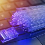 مدیرعامل مخابرات ایران: تا پایان دولت چهاردهم ۶۰ درصد جمعیت کشور به شبکه فیبرنوری متصل می‌شوند