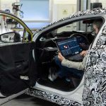 نیسان با هوش مصنوعی، زمان آزمون خودروهای برقی را نصف می‌کند