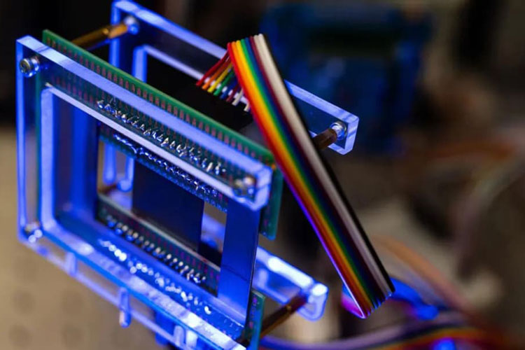 امواج ترکیبی اسپین-صوت؛ گامی نو به سوی فناوری 6G انعطافپذیر