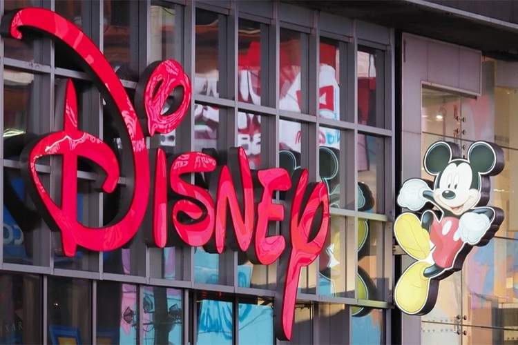 دیزنی خواستار توقف استفاده گوگل از شخصیتهایش در هوش مصنوعی شد