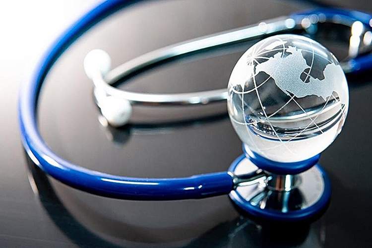 پاسخ WHO به نابرابری سلامت: آموزش، حکمرانی و فناوریهای انسانمحور