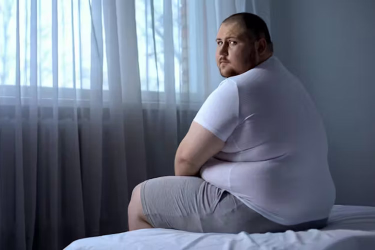 چاقی روند پیشرفت آلزایمر را تسریع میکند