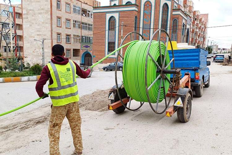 پروژه اتصال مدارس به فیبر نوری فقط ۱۵ درصد پیشرفت دارد